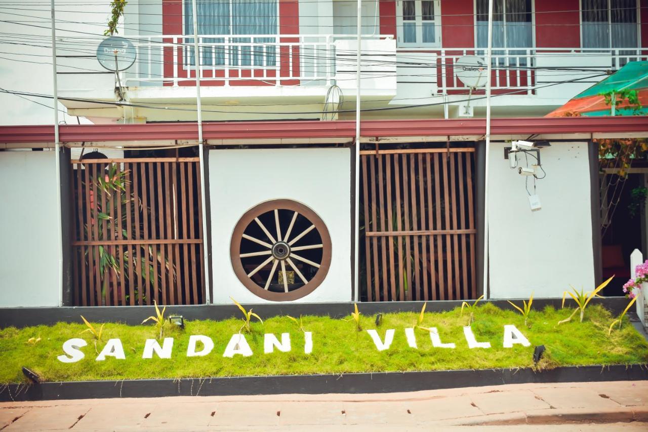 Sandani Apartments Kochchikade Bagian luar foto